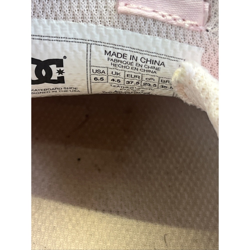 DC Villain Womens Light Pink Leather Loafers Slip On Casual Shoes Size 6.5 - Picture 7 of 10